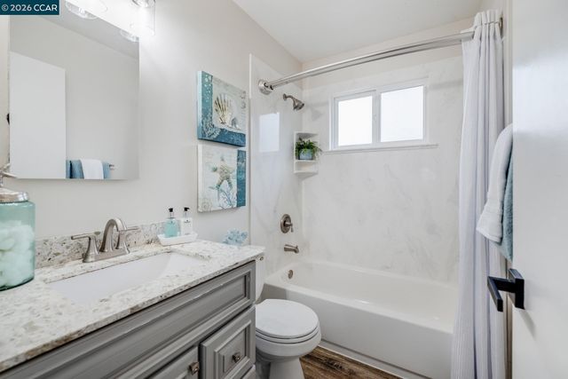 5501 Pennsylvania Blvd, Concord, CA 94521