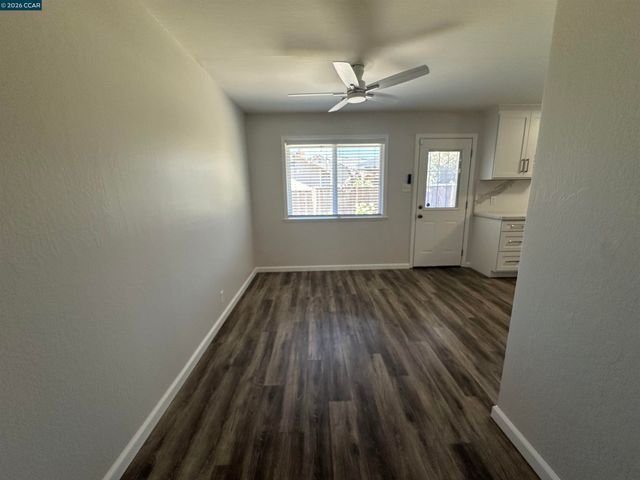 5501 Pennsylvania Blvd, Concord, CA 94521
