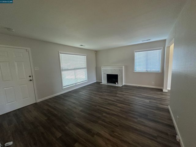 5501 Pennsylvania Blvd, Concord, CA 94521