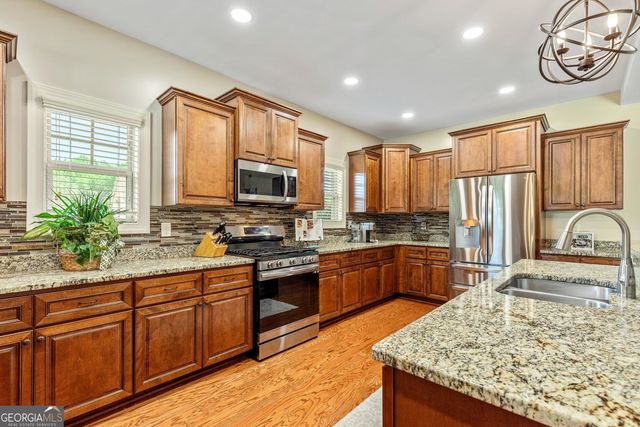 53 Ranan Ln, Newnan, GA 30263