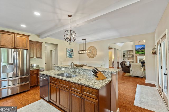 53 Ranan Ln, Newnan, GA 30263