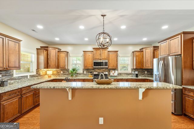 53 Ranan Ln, Newnan, GA 30263