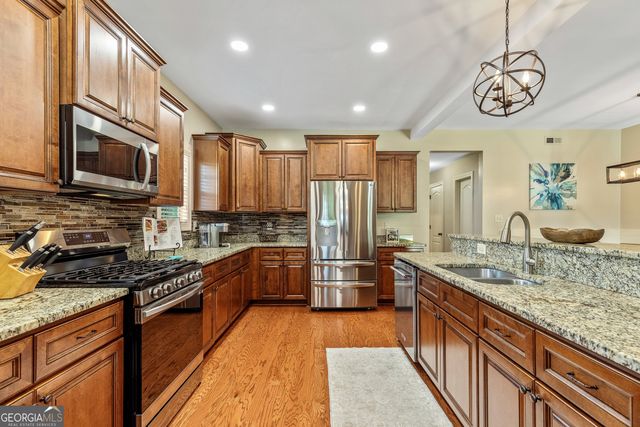 53 Ranan Ln, Newnan, GA 30263