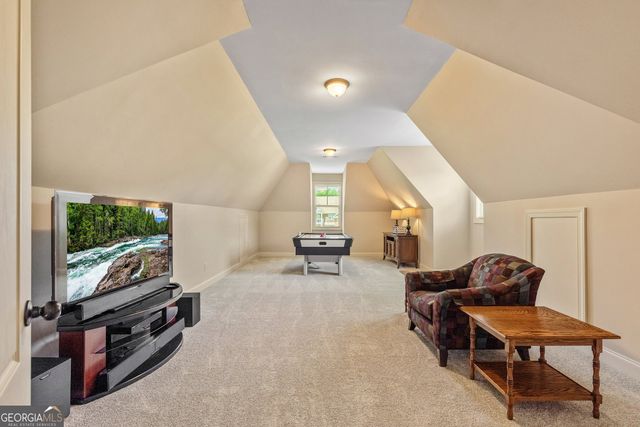 53 Ranan Ln, Newnan, GA 30263