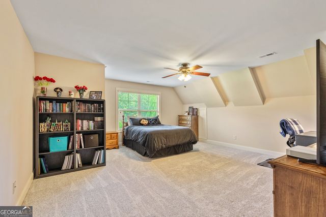 53 Ranan Ln, Newnan, GA 30263