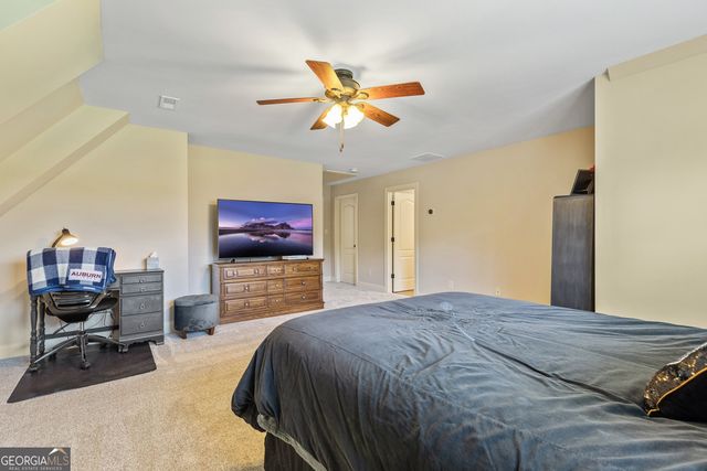 53 Ranan Ln, Newnan, GA 30263