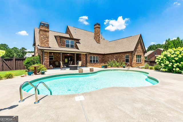 53 Ranan Ln, Newnan, GA 30263