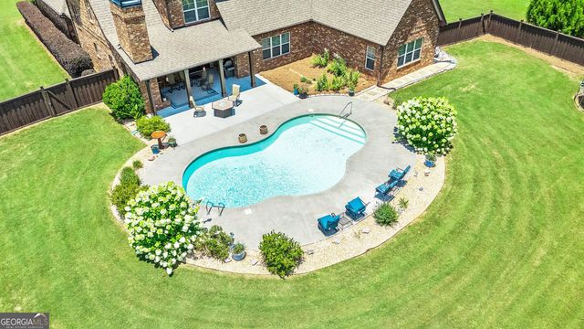 53 Ranan Ln, Newnan, GA 30263