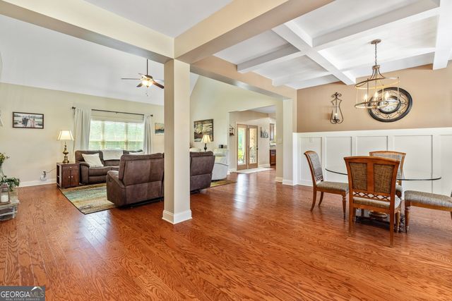 53 Ranan Ln, Newnan, GA 30263