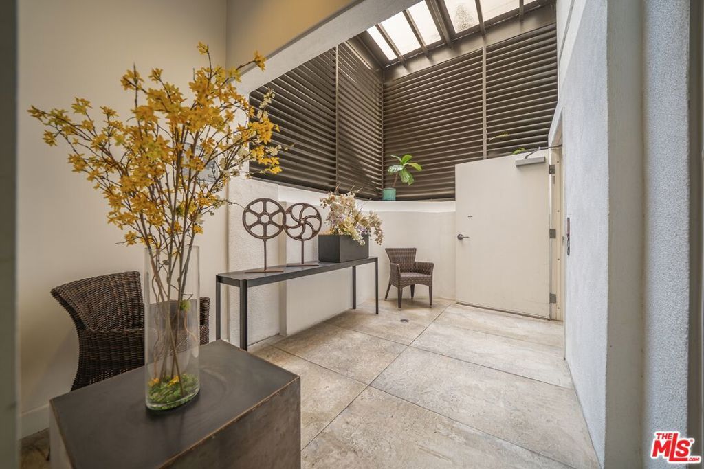 118 S Kenwood Street 105, Glendale, CA 91205 — photo 3