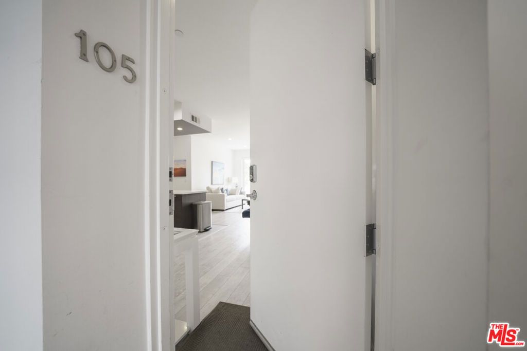 118 S Kenwood Street 105, Glendale, CA 91205 — photo 5