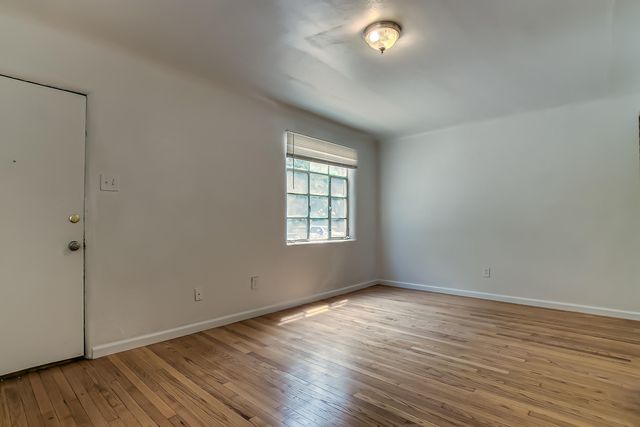 1409,1407 Hazeldine Avenue SE, Albuquerque, NM 87106