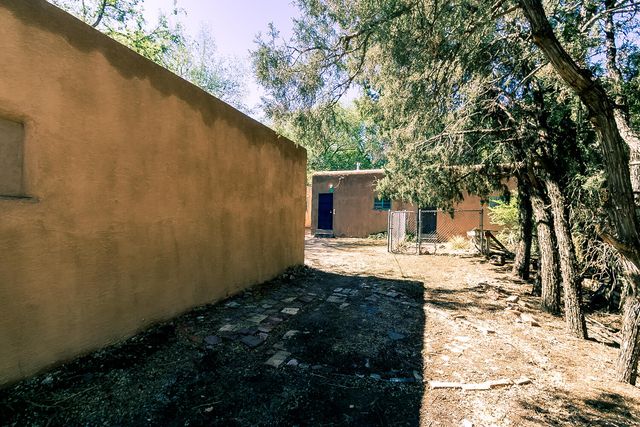 1409,1407 Hazeldine Avenue SE, Albuquerque, NM 87106