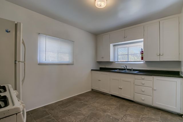 1409,1407 Hazeldine Avenue SE, Albuquerque, NM 87106