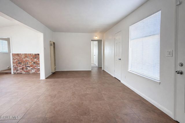 44104 Carolside Avenue, Lancaster, CA 93535