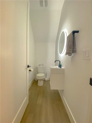 1615 S 2nd ST 6, Austin, TX 78704