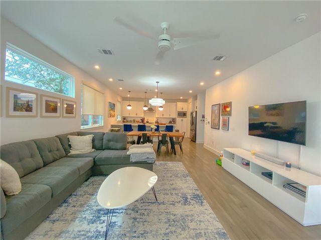 1615 S 2nd ST 6, Austin, TX 78704
