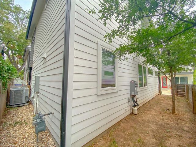 1615 S 2nd ST 6, Austin, TX 78704
