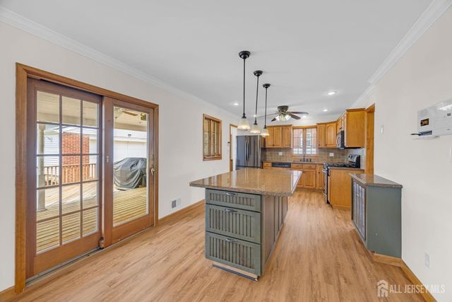 137 Woodland Avenue, Fords, NJ 08863