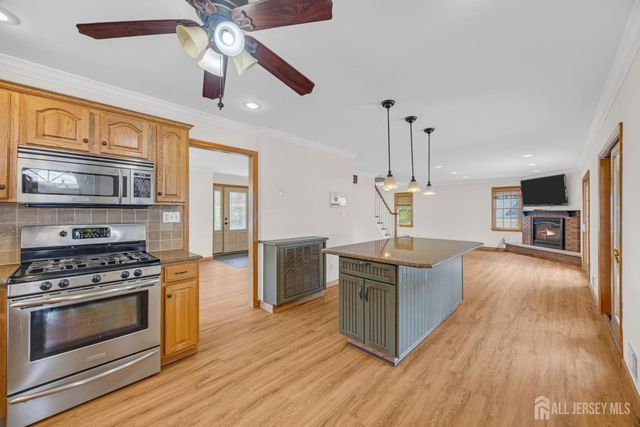 137 Woodland Avenue, Fords, NJ 08863
