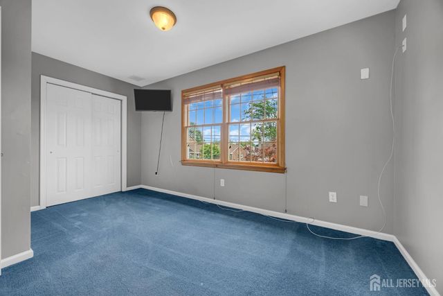 137 Woodland Avenue, Fords, NJ 08863
