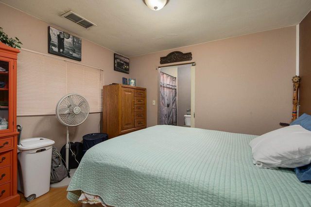 537 S Meza Ct, Linden, CA 95236