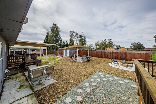 537 S Meza Ct, Linden, CA 95236