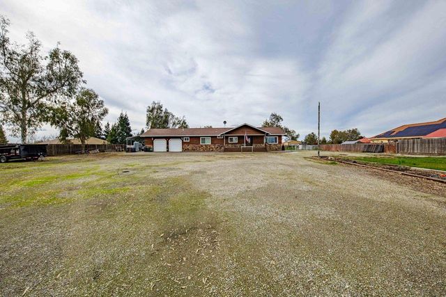 537 S Meza Ct, Linden, CA 95236