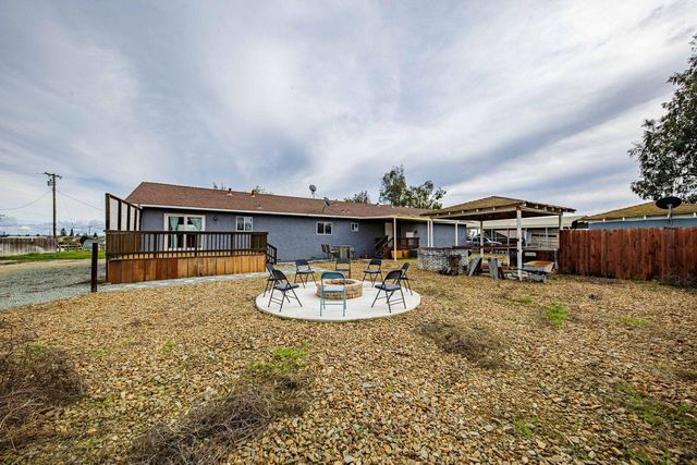 537 S Meza Ct, Linden, CA 95236