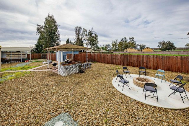 537 S Meza Ct, Linden, CA 95236