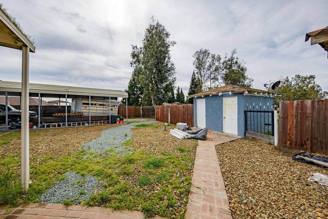 537 S Meza Ct, Linden, CA 95236