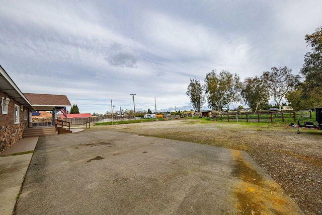 537 S Meza Ct, Linden, CA 95236