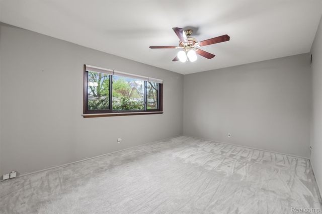 2475 Lafay Drive, West Bloomfield Charter Township, MI 48324
