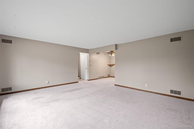 2475 Lafay Drive, West Bloomfield Charter Township, MI 48324