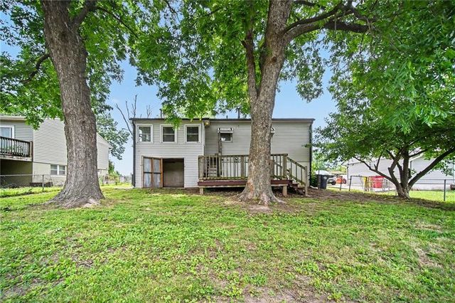 820 N Choctaw Avenue, Independence, MO 64056