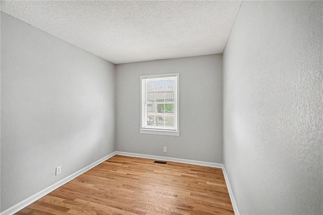 820 N Choctaw Avenue, Independence, MO 64056