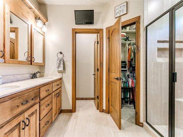 4701 S Henney Road, Choctaw, OK 73020