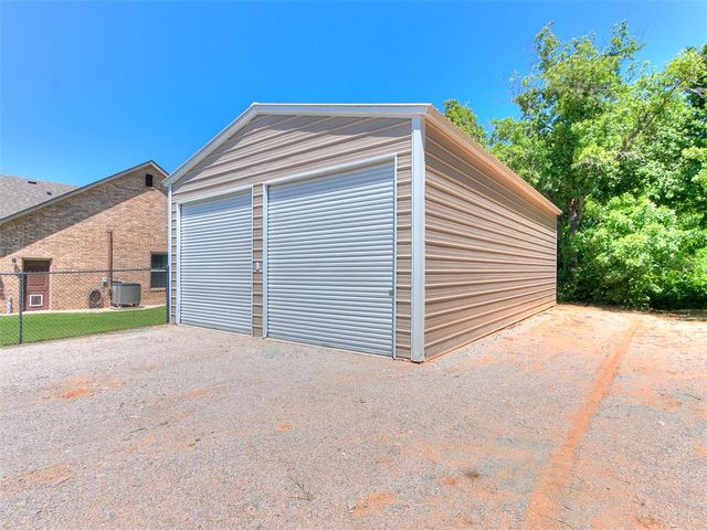 4701 S Henney Road, Choctaw, OK 73020