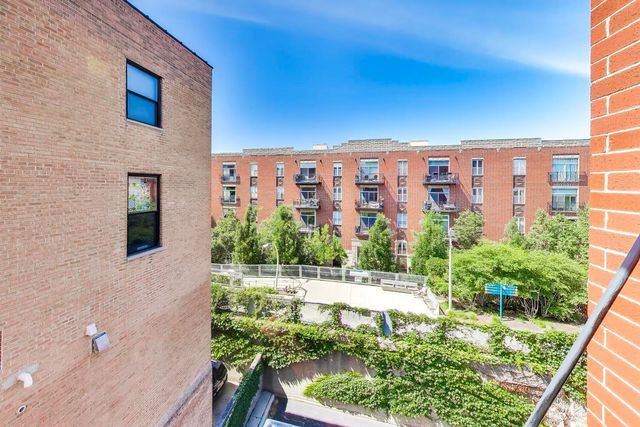2330 W St Paul Avenue 401, Chicago, IL 60647