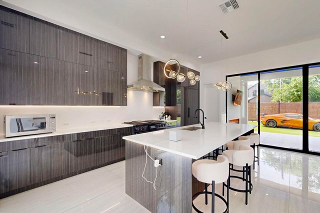 3828 Eaton Drive, Dallas, TX 75220