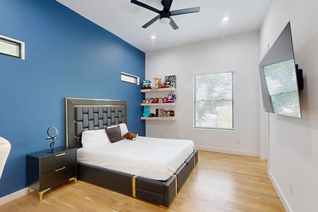 3828 Eaton Drive, Dallas, TX 75220