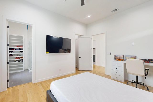 3828 Eaton Drive, Dallas, TX 75220