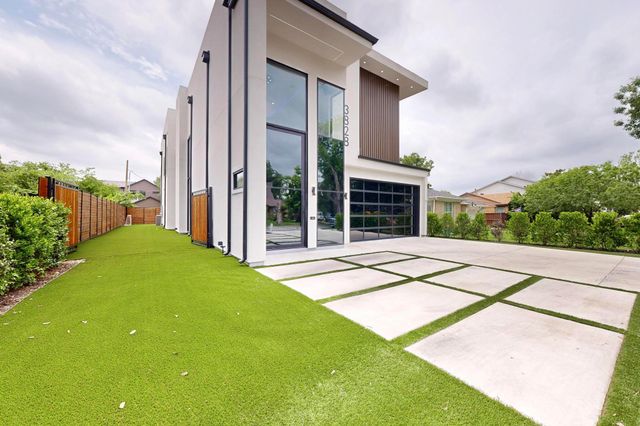 3828 Eaton Drive, Dallas, TX 75220