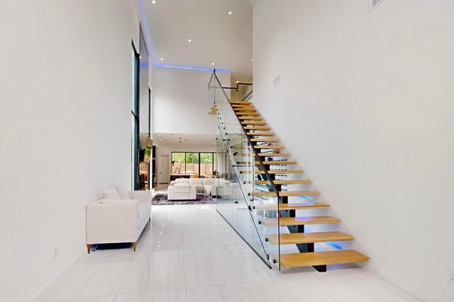 3828 Eaton Drive, Dallas, TX 75220