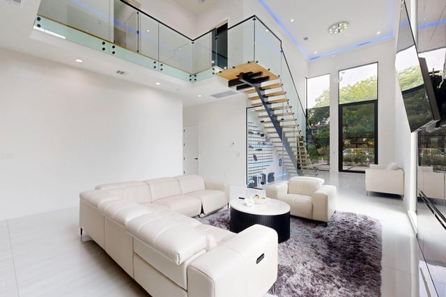 3828 Eaton Drive, Dallas, TX 75220