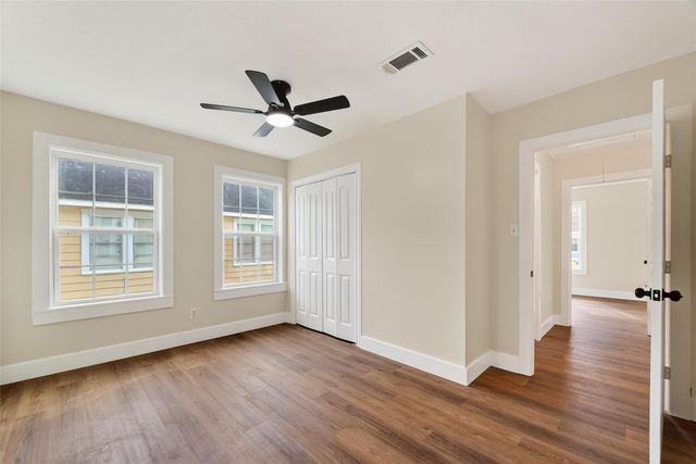 520 E Fayle Street, Baytown, TX 77520