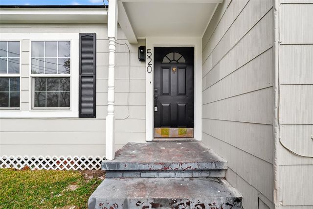 520 E Fayle Street, Baytown, TX 77520