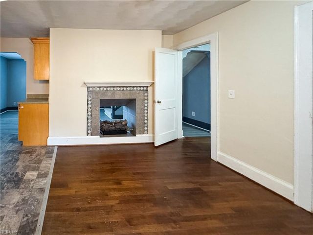 409 E Lorengo AVE, Norfolk, VA 23503