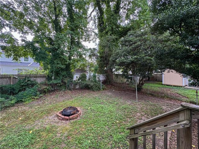 409 E Lorengo AVE, Norfolk, VA 23503