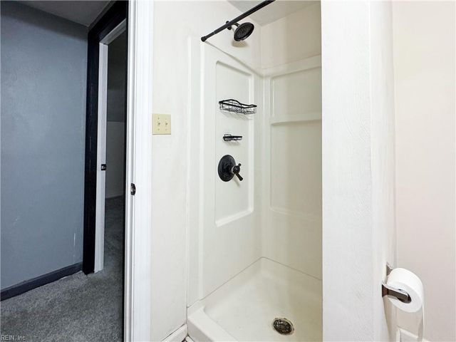 409 E Lorengo AVE, Norfolk, VA 23503